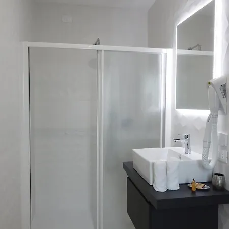 فندق مبيت وإفطار Controvento Soiano سويانو ديل لاغو